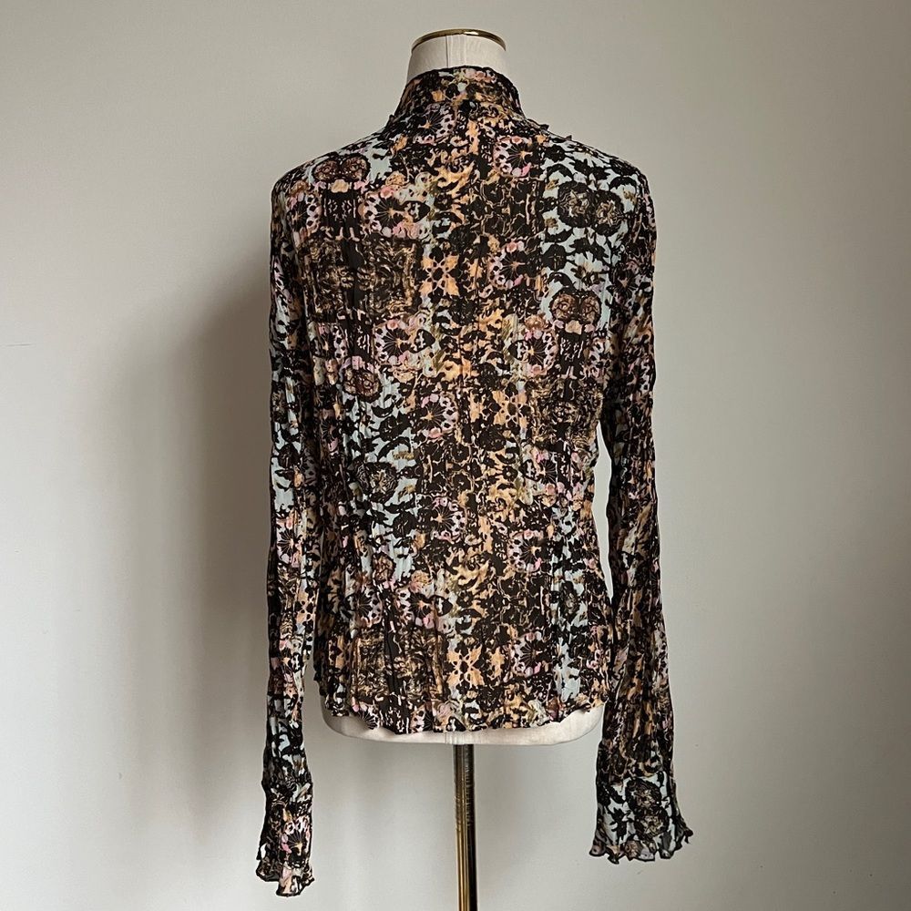 Le Caviar Printed Ruffle Button Up Blouse Size Large - Picture 7 of 7